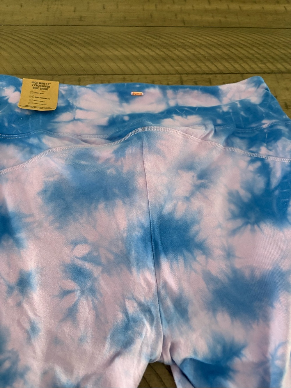 PINK Victoria's Secret 9” Tie-Dye Bike Shorts crossover shorts - Picture 6 of 7